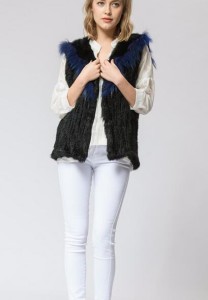 16-005June knitted rabbit fur vest with raccoon fur trim (3)