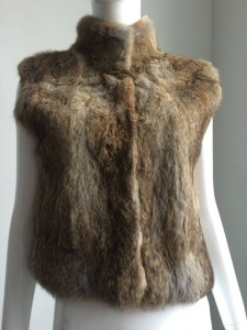 16-031-aug-rabbit-fur-vest-eileenhou-2