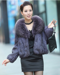 16-040-aug-rabbit-fur-jacket-with-the-raccoon-fur-collar-eileenhou-2