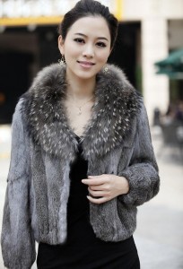 16-040-aug-rabbit-fur-jacket-with-the-raccoon-fur-collar-eileenhou-4