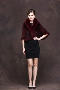 16-068-aug-knitted-mink-fur-shawl-with-fox-fur-collar-eileenhou-2