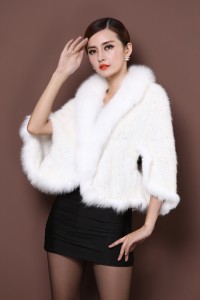 16-068-aug-knitted-mink-fur-shawl-with-fox-fur-collar-eileenhou-3