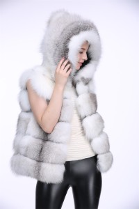 fox-fur-vest-with-hood-1610007-eileenhou-22