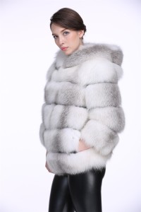 fox-fur-vest-with-hood-1610023-eileenhou-22