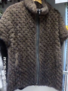 knitted-mink-fur-vest-16-082-aug-eileenhou-3