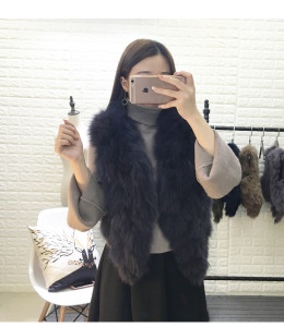 1611006-fox-fur-short-vest-lady-winter-eileenhou-21