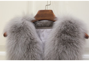 1703086 fox fur vest eileenhou ailin fur (25)