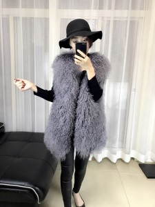 1703160 mongolia sheep fur vest eileenhou ailin fur (1)