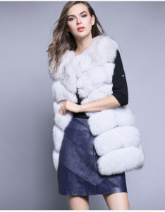 1704004 fox fur vest eileenhou lvcomeff (12)