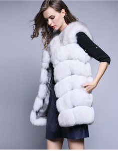 1704004 fox fur vest eileenhou lvcomeff (13)