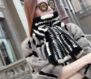 1704064 knitted mink fur scarves eileenhou lvcomeff stripe (3)