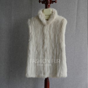 1704144 knitted rabbit fur vest eileenhou lvcomeff (4)