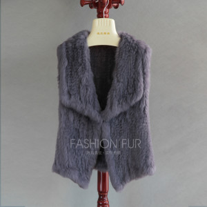 1704145 knitted rabbit fur gilet eileenhou lvcomeff (2)