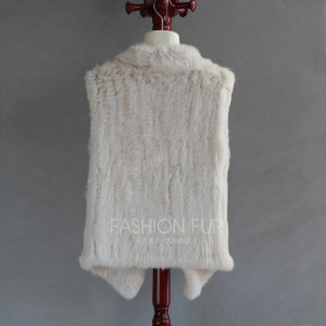 1704145 knitted rabbit fur gilet eileenhou lvcomeff (7)