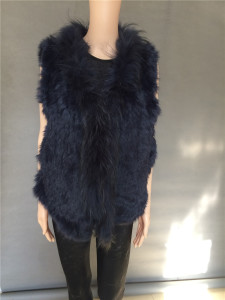 1704153 knitted rabbit fur vest with raccoon fur collar eileenhou lvcomeff (7)_副本