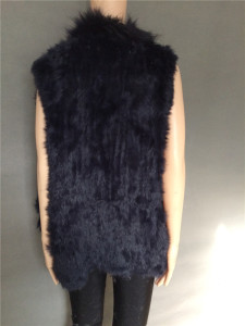 1704154 knitted rabbit fur gilet with raccoon fur collar eileenou lvcomeff (3)_副本