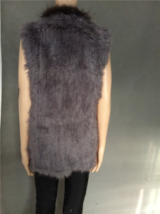 1704154 knitted rabbit fur gilet with raccoon fur collar eileenou lvcomeff (6)_副本