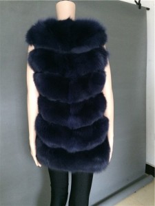 1704157 fox fur gilet eilenehou lvcomeff (19)