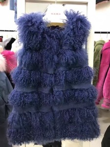 1704200 rex rabbit fur gilet with mongolia sheep fur trimming eileenhou lvcomeff (6)