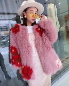 1704211 fox fur coat eileenhou lvcomeff (1)