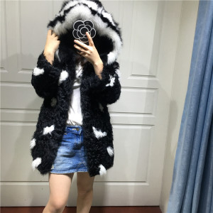 1705105 lamb fur coat lvcomeff (1)