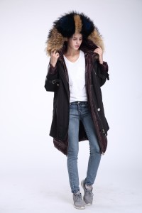 1707016 down coat with raccoon fur hood trimming (47)