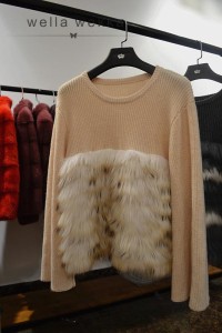 1802054 wool sweater with raccoon fur trimming eileenhou (16)