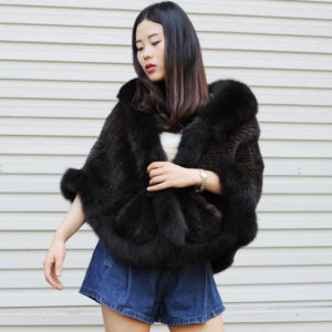 1808071 knitted mink fur shawl with fox fur trimming EILEENHOU (21)