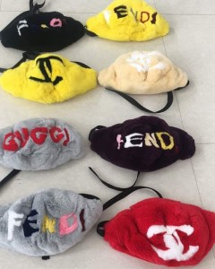 1809055 rex rabbit fur waist bag eileenhou with logo (3)